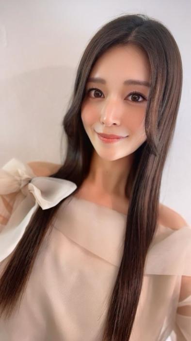 身材超级哇塞的「橘玛丽」最新作品ADN-571，社长秘书太强势，遭下属暗算